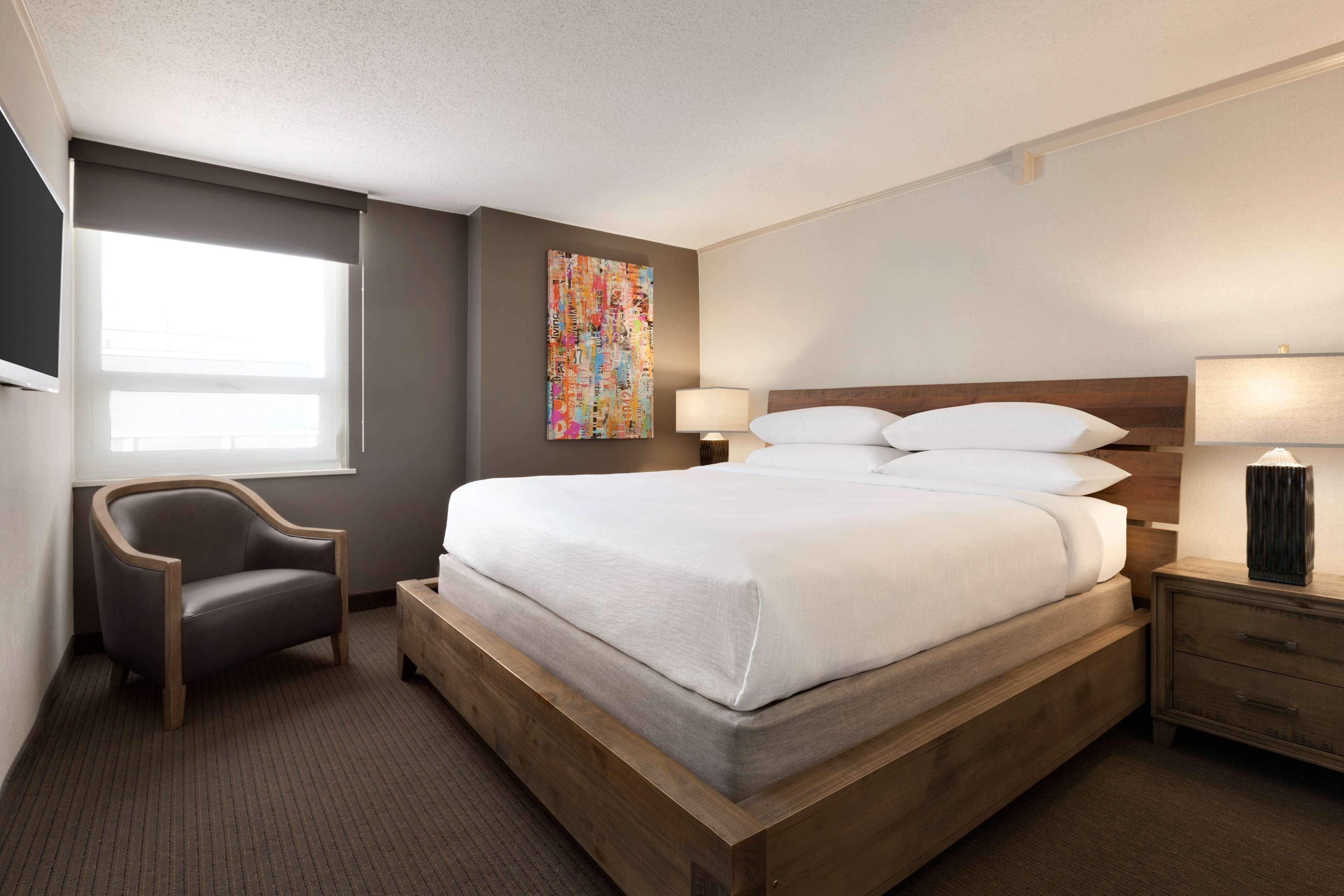 Embassy Suites Baltimore Inner Harbor Екстериор снимка
