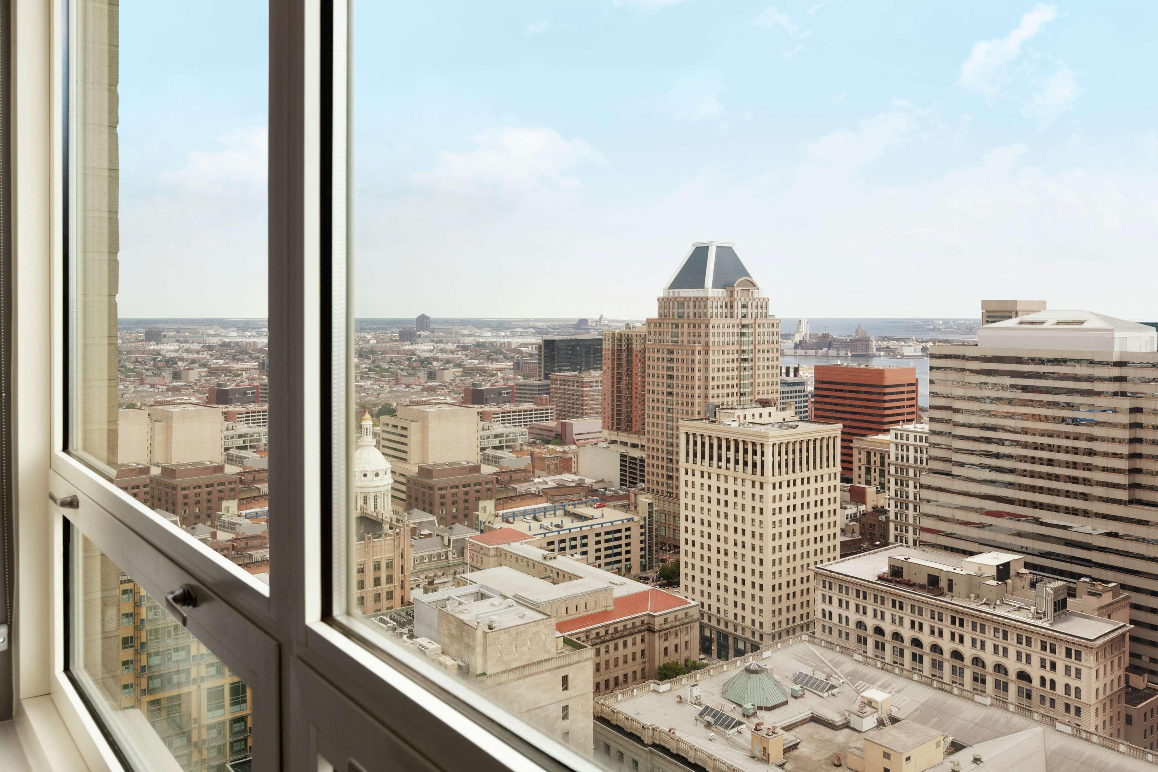 Embassy Suites Baltimore Inner Harbor Екстериор снимка