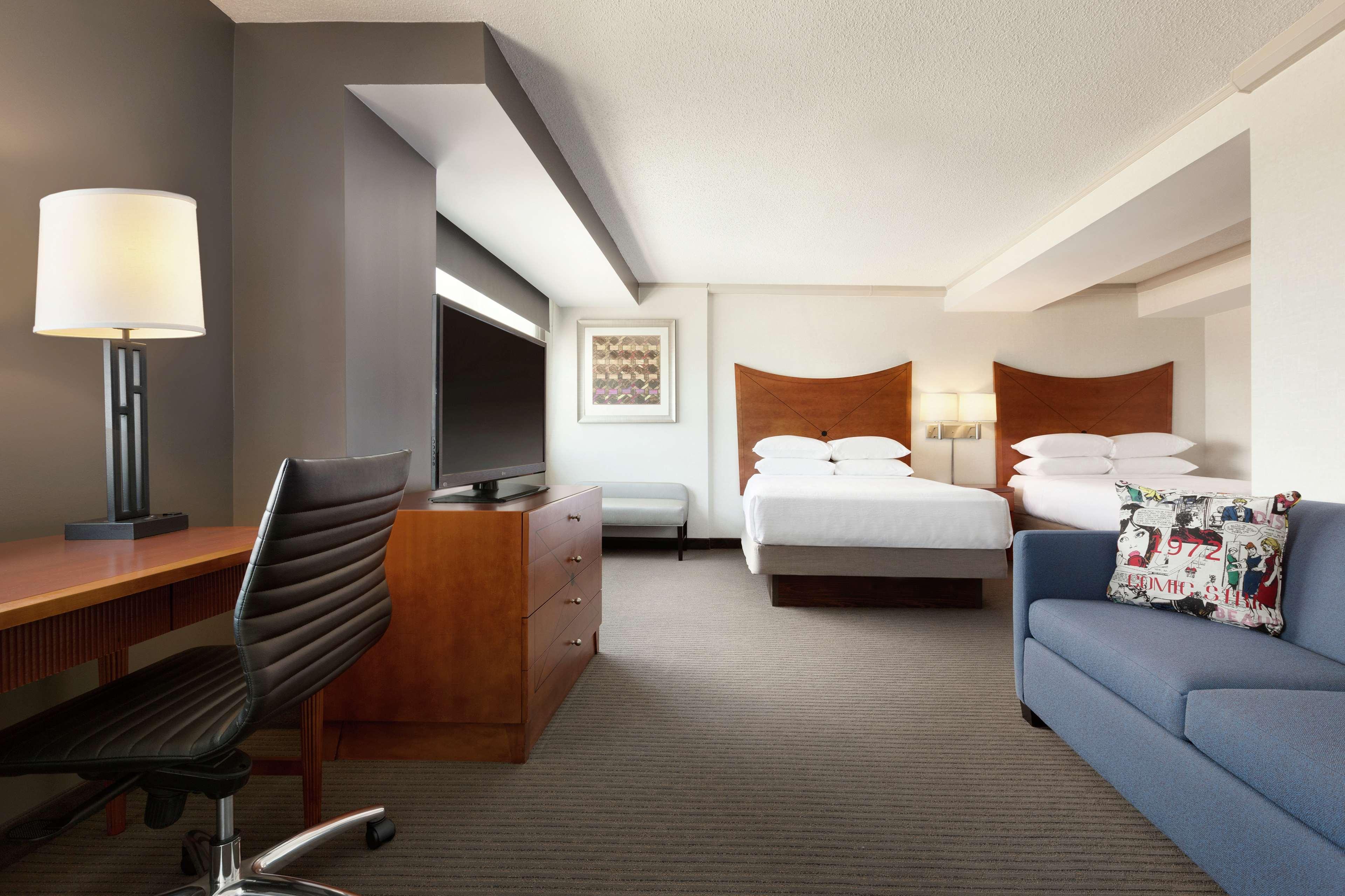 Embassy Suites Baltimore Inner Harbor Екстериор снимка